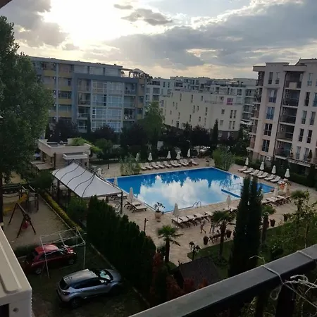 Eduard Sunny View Central Apartment *